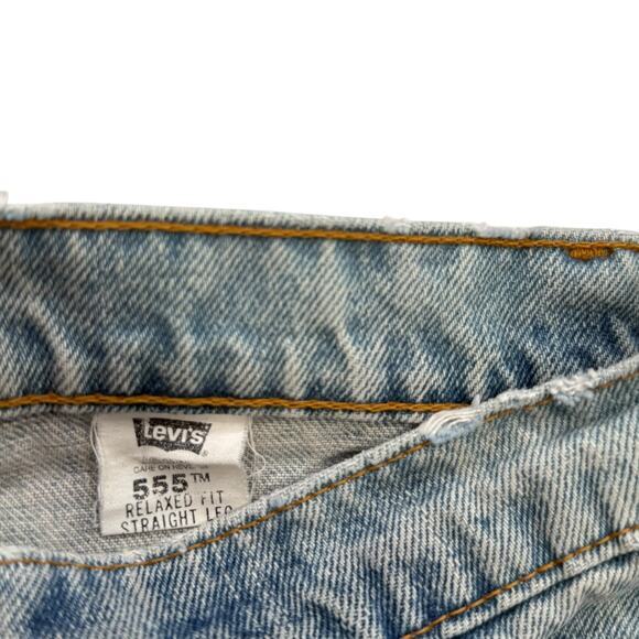 Vintage Levi's Made in USA 555 Size 33 Light Discolored Denim Cropped Raw Hem - Picture 4 of 10